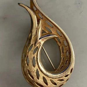 Vintage yellow brooche